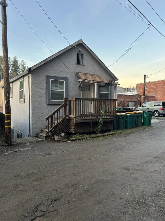 889 Reservoir Street — Photo 1