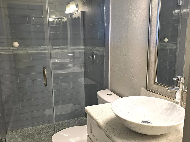 1133 E Butler Dr — Photo 3