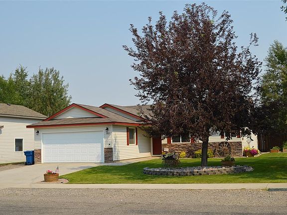 2nd image of 1005 Paisley Dr