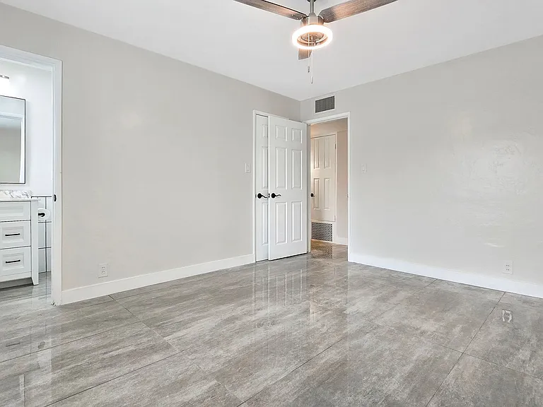 1216 E Desert Park Ln — Photo 21