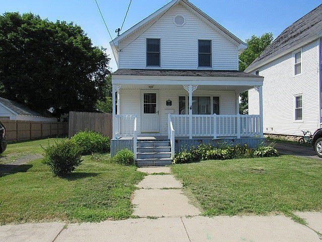 1st image of 11 Pleasant St