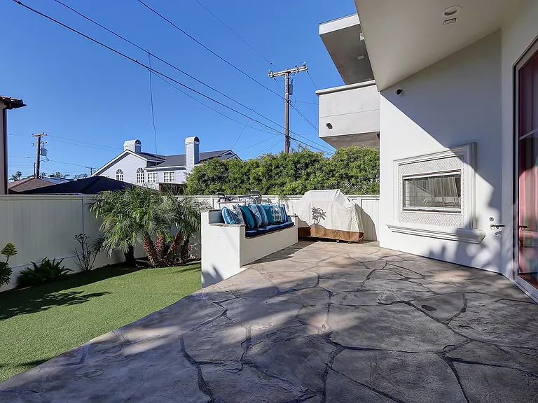2611 Palm Ave — Photo 42