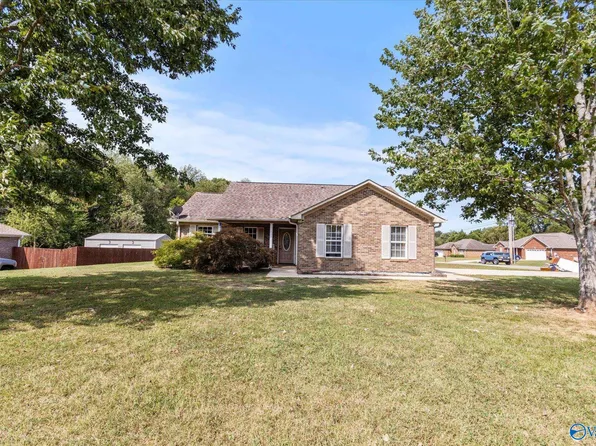 100 Sand Pine Ct, Toney, AL 35773