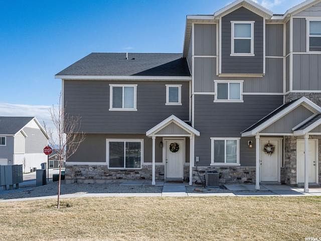1st image of 14408 S Ferndale Way