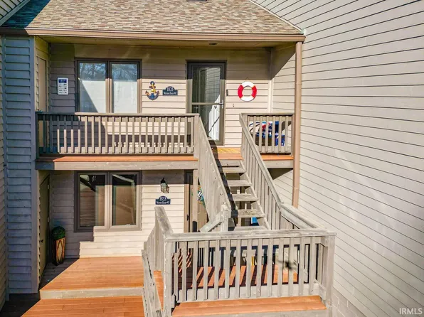 1835 E Waters Edge Dr, Bloomington, IN 47401