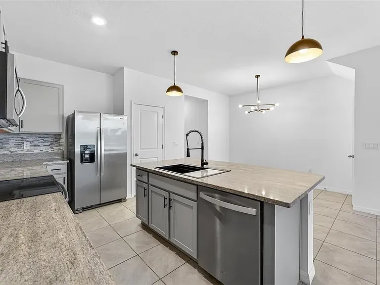 136 Mangrove Shade Cir — Photo 6