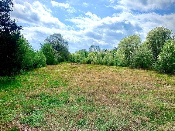 5th image of 15375 Zehner Rd