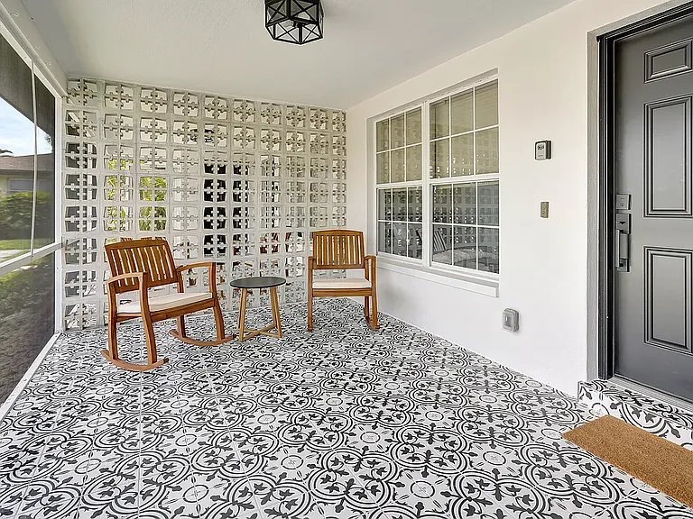 4117 SE 19th Ave #4 — Photo 3