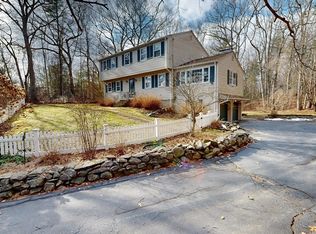 133 Chestnut St, Upton, MA 01568