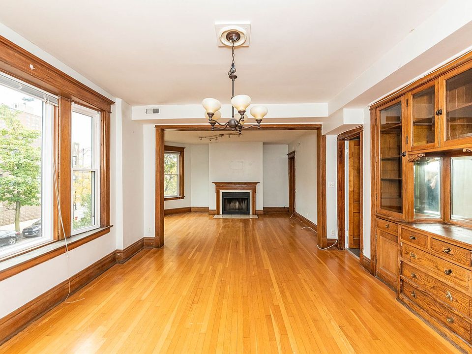 1634318968-2021_10_15_4008_N_Southport_Unit_2_MLS_ONLY_3
