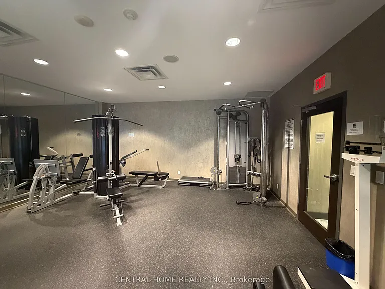 76 Shuter St #1207 — Photo 10
