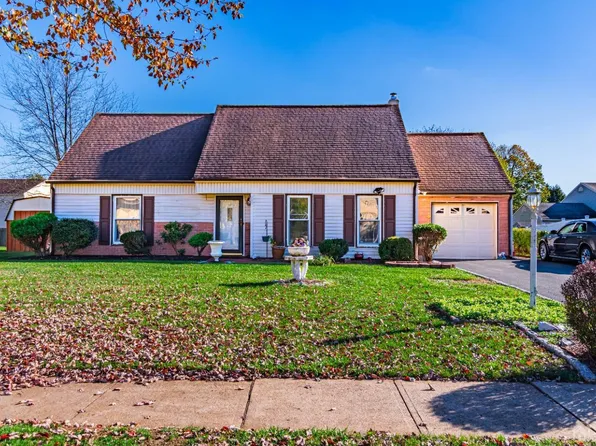 273 Hanson Ave, Piscataway, NJ 08854