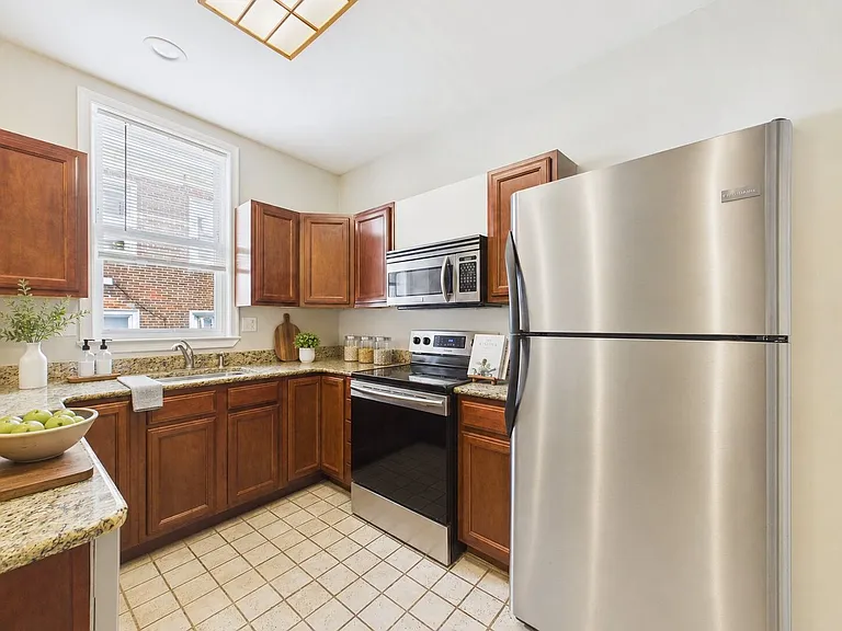 3412 Hamilton Street — Photo 12