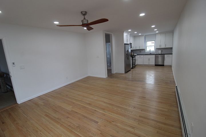 1st image of 13 Mervin St Floor 1