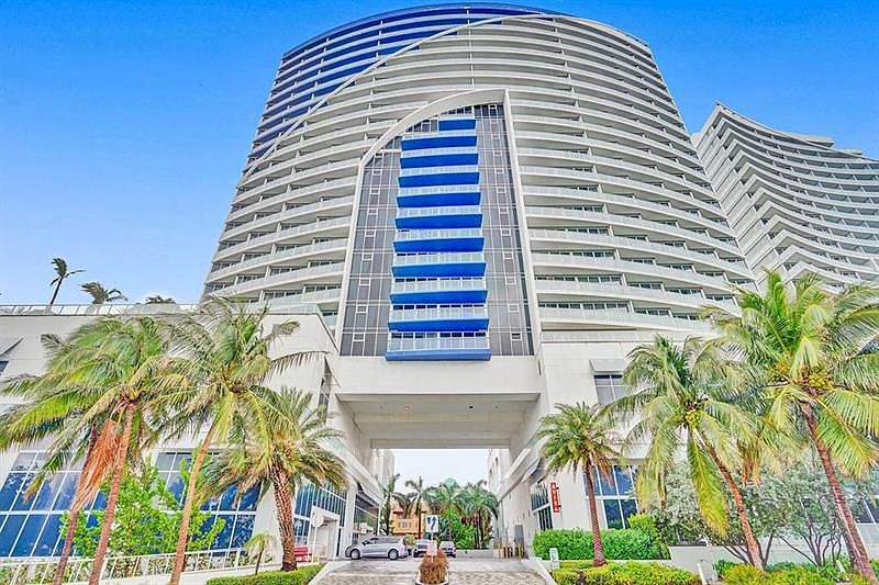 1st image of 3101 Bayshore Dr #1501