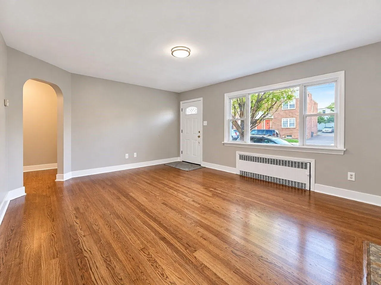3 bed, 2.0 bath, $3,200 — Photo 4