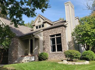 1102 Forest Park Ave, Valparaiso, IN 46385