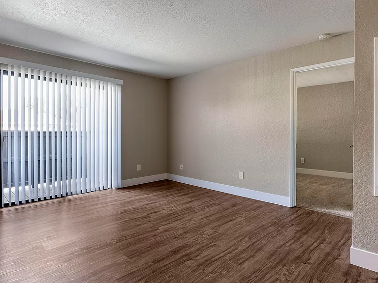 Portofino Apartments — Photo 13