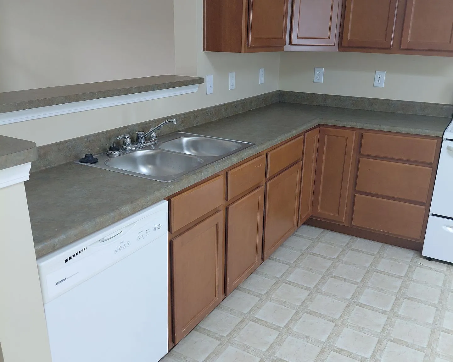 Stonehurst Pointe — Photo 1