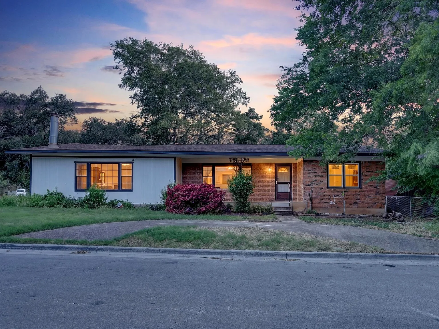 4 bed, 1788 sqft, $1,950 — Photo 2
