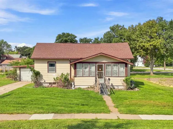 707 N 4th Ave, Washington, IA 52353