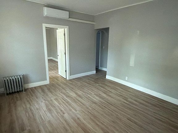 3rd image of 1151 Grant Ave #2E