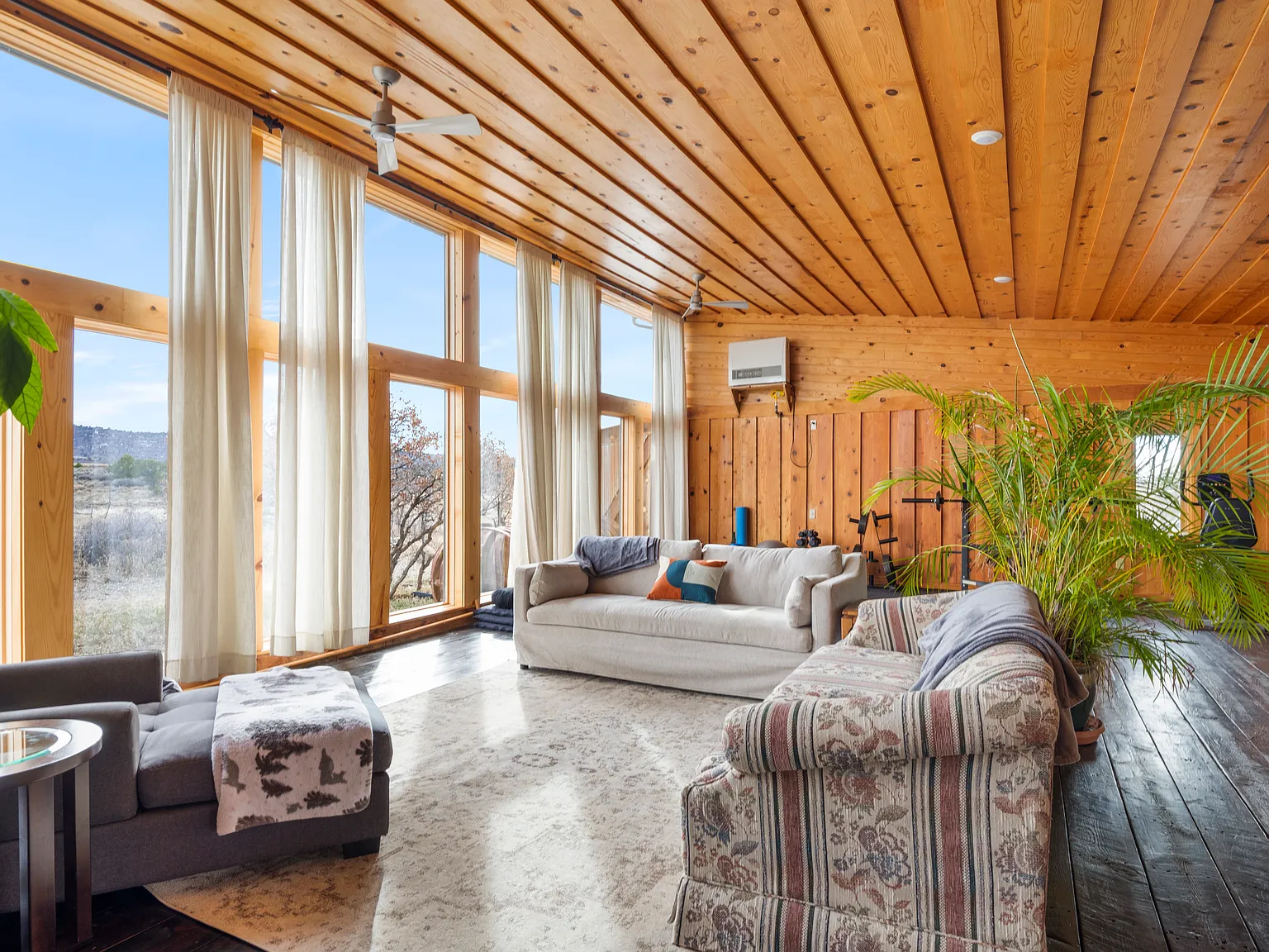 7 bed, 3500 sqft, $1,000 — Photo 2