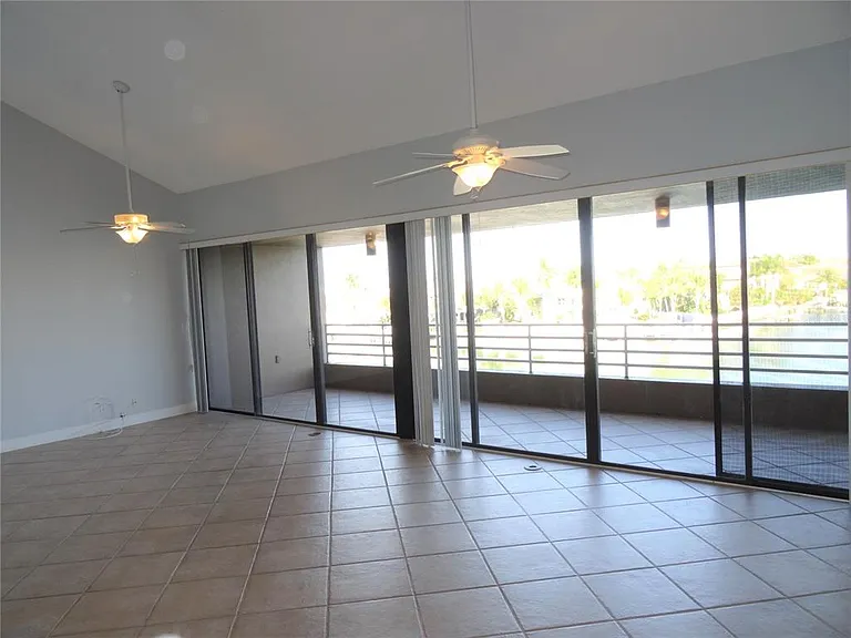 2775 Kipps Colony Dr S #304 — Photo 11