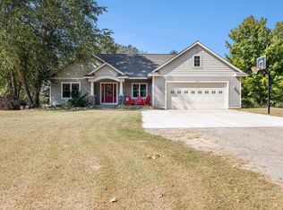13305 48th Ave, Coopersville, MI 49404