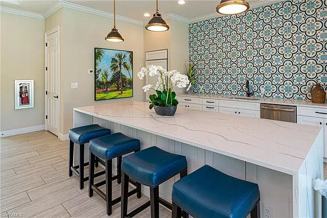 3 bed, 2.0 bath, 1632 sqft, $3,250 — Photo 2
