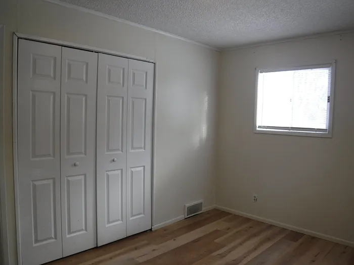 556 Montana Ave — Photo 14