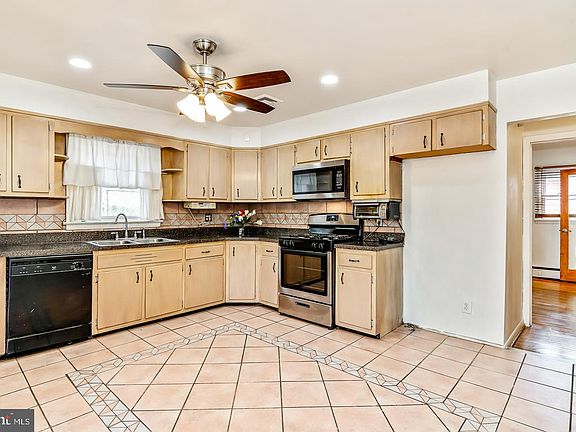 5th image of 658 Parkview Blvd