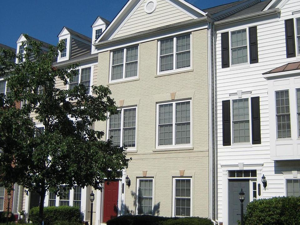 1st image of 14634 Crossfield Way