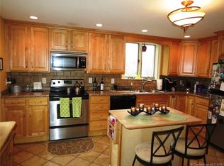 288 Ridge Rd, Middletown, CT 06457