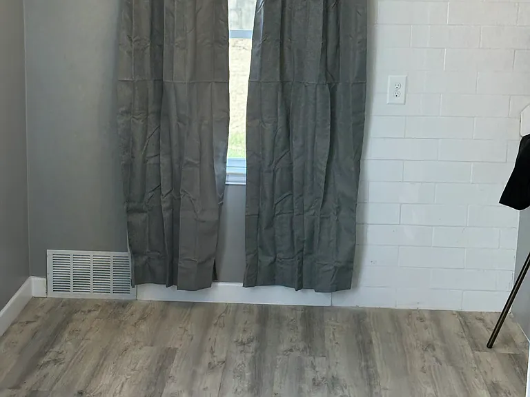 12843 E State Fair St — Photo 5