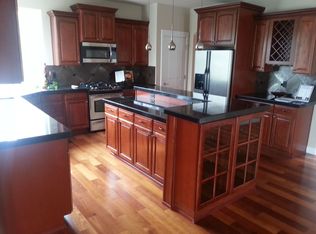 15332 SW Greenfield Dr, Tigard, OR 97224