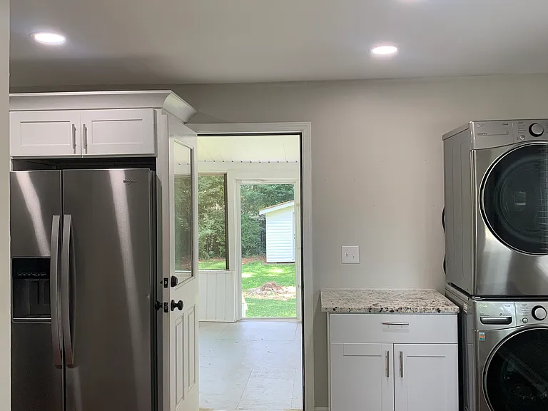 2334 Johnson Ferry Rd NE — Photo 9