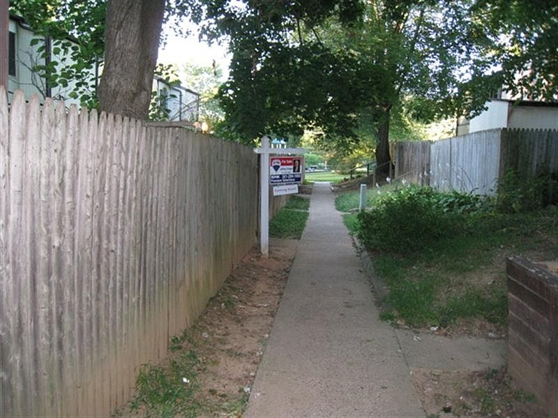2nd image of 7621 Laytonia Dr