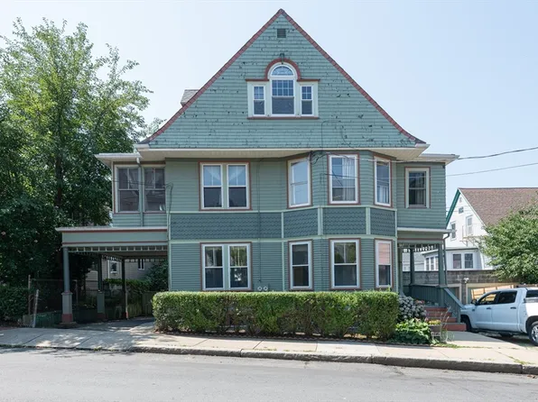 96 Munroe St, Somerville, MA 02143