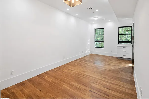 Rented by Real Team Brokerage | media 1