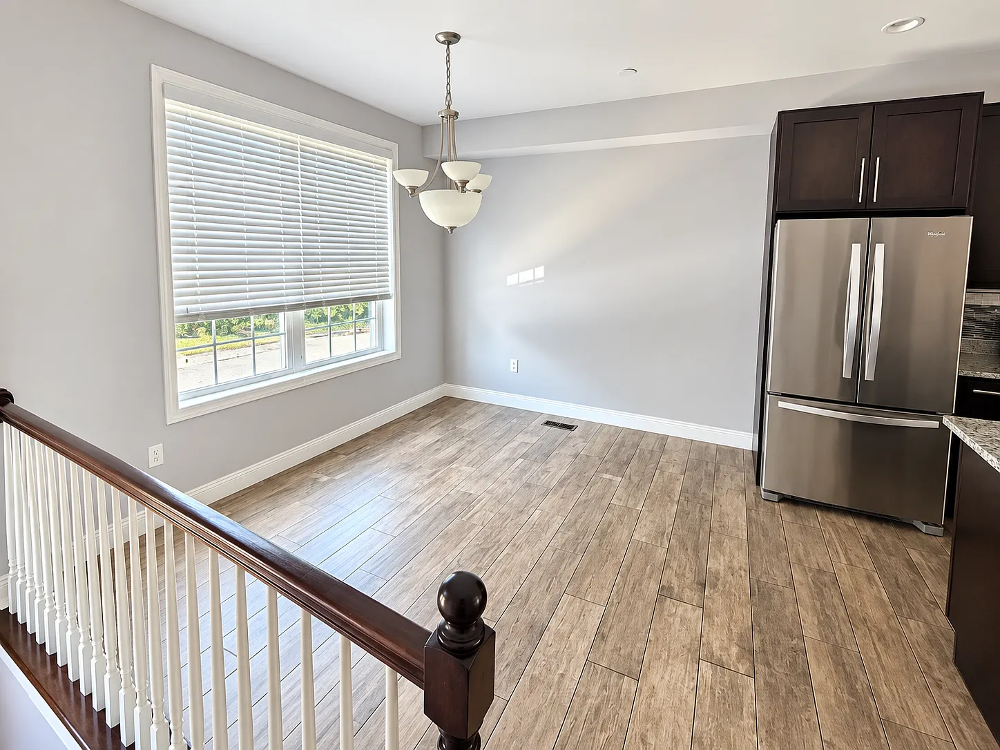 4 bed, 2280 sqft, $3,400 — Photo 4