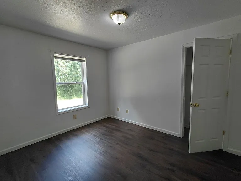 1825 Vichy Rd — Photo 3