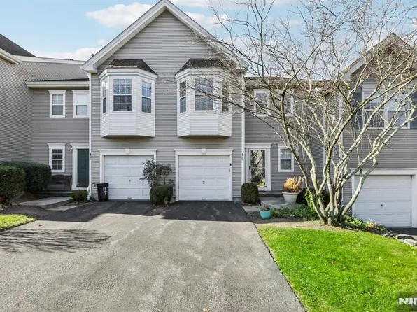 429 Green Mountain Rd, Mahwah, NJ 07430