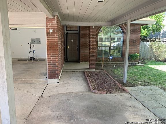 3rd image of 10038 Sugarloaf Dr