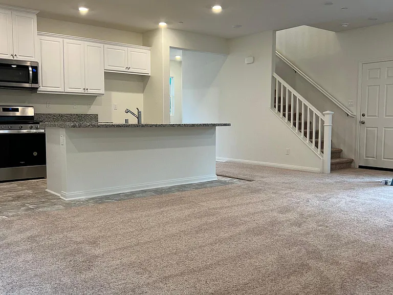 4334 S Encinitas Ave — Photo 3
