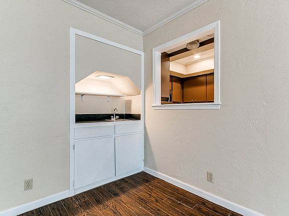 4th image of 506 N Davis Ave