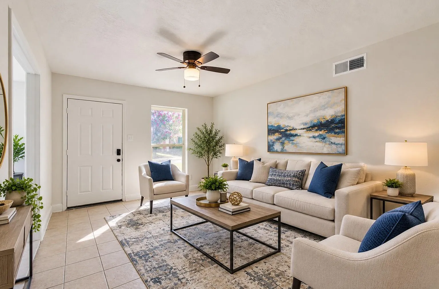 3 bed, 1.0 bath, 1214 sqft, $1,350 — Photo 2