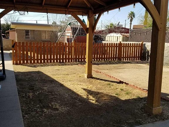 3rd image of 8215 Sandland Dr