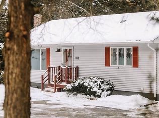 1188 W Brookfield Rd, New Braintree, MA 01531