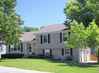 1501 NE Auburn Dr, Lees Summit, MO 64086